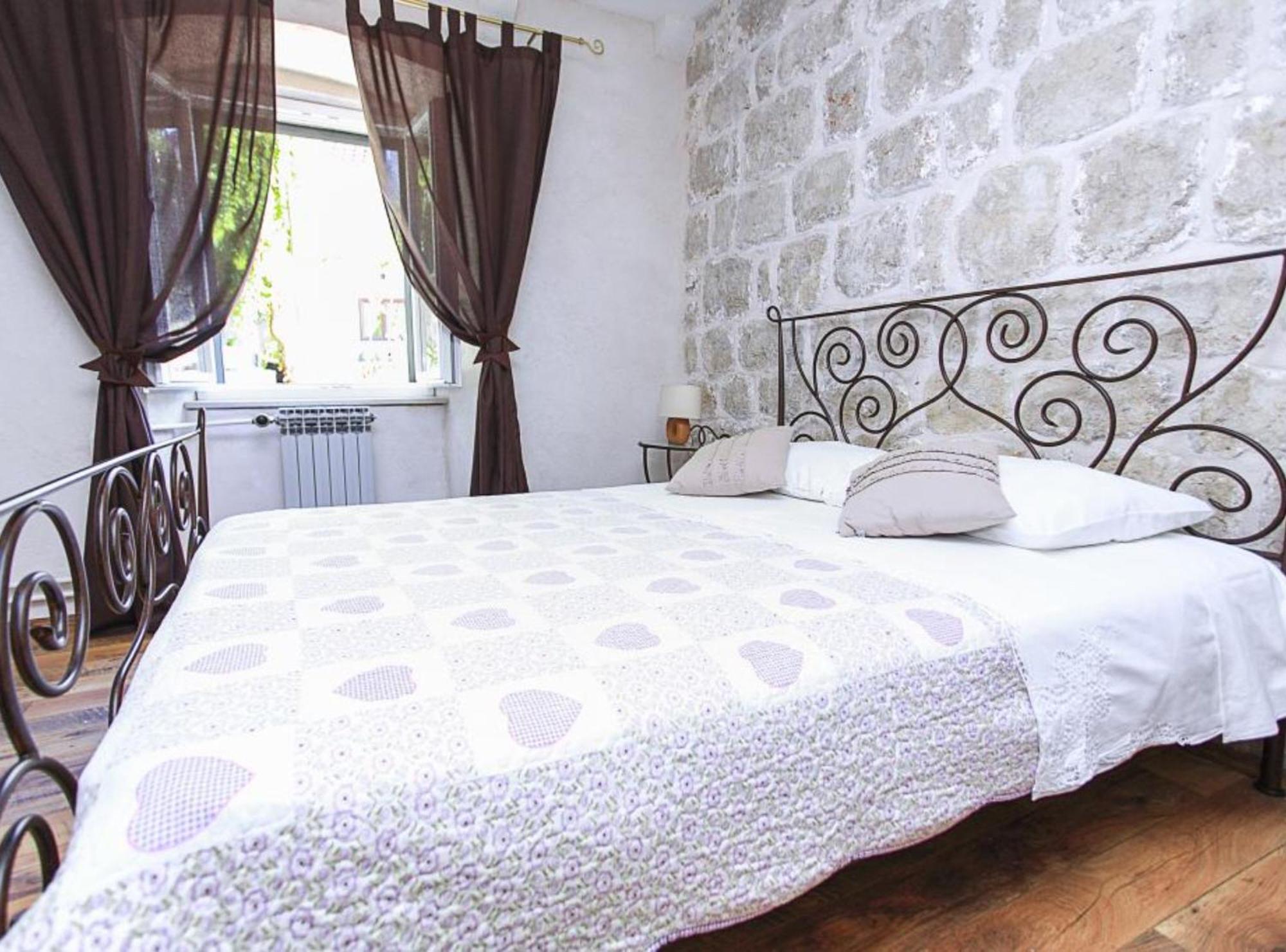 Apartment & Rooms Savonari Orašac Eksteriør billede